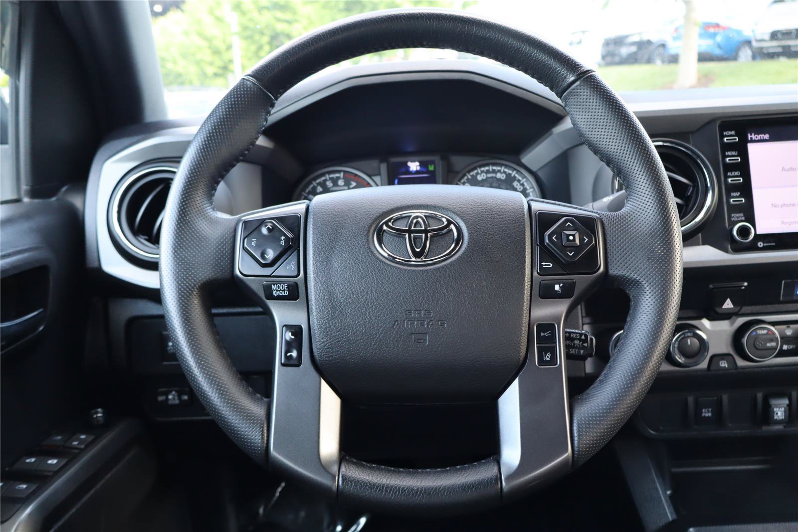 Used 2023 Toyota Tacoma TRD Sport AWD/4WD image 15