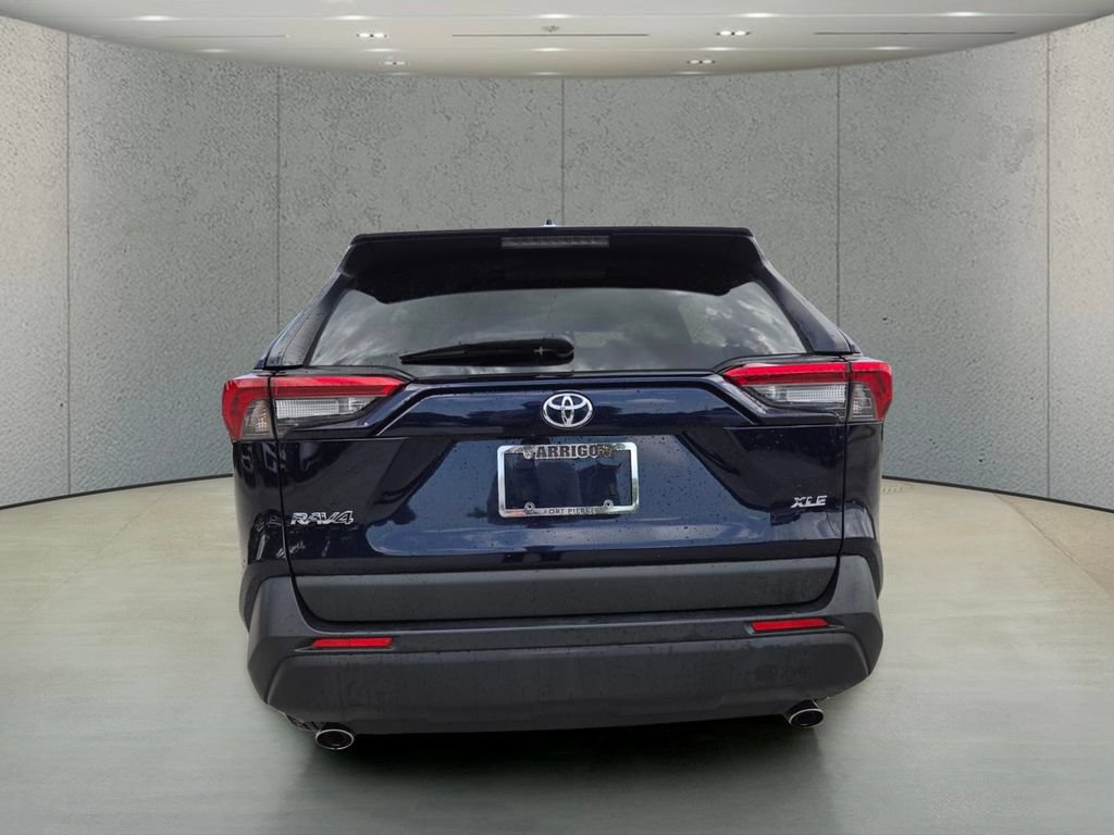 Used 2022 Toyota RAV4 XLE Premium FWD image 6