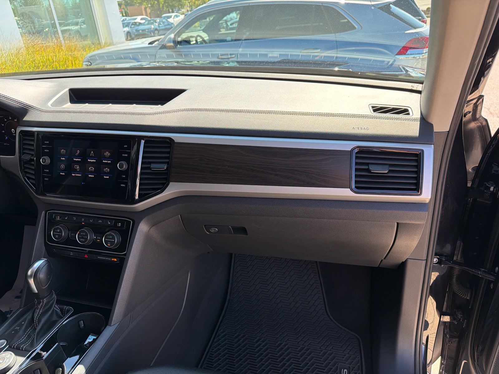Certified 2023 Volkswagen Atlas SE AWD/4WD image 58