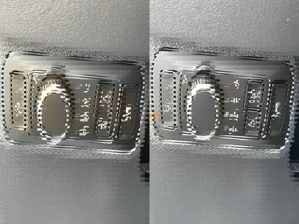 New 2026 Ford Mustang Mach-E Select w/ Comfort Package image 29