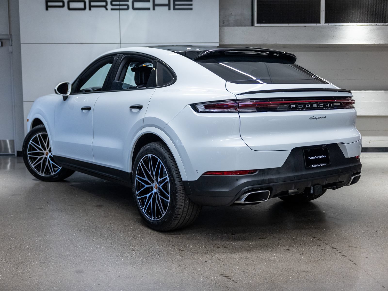 New 2026 Porsche Cayenne Coupe AWD/4WD image 3