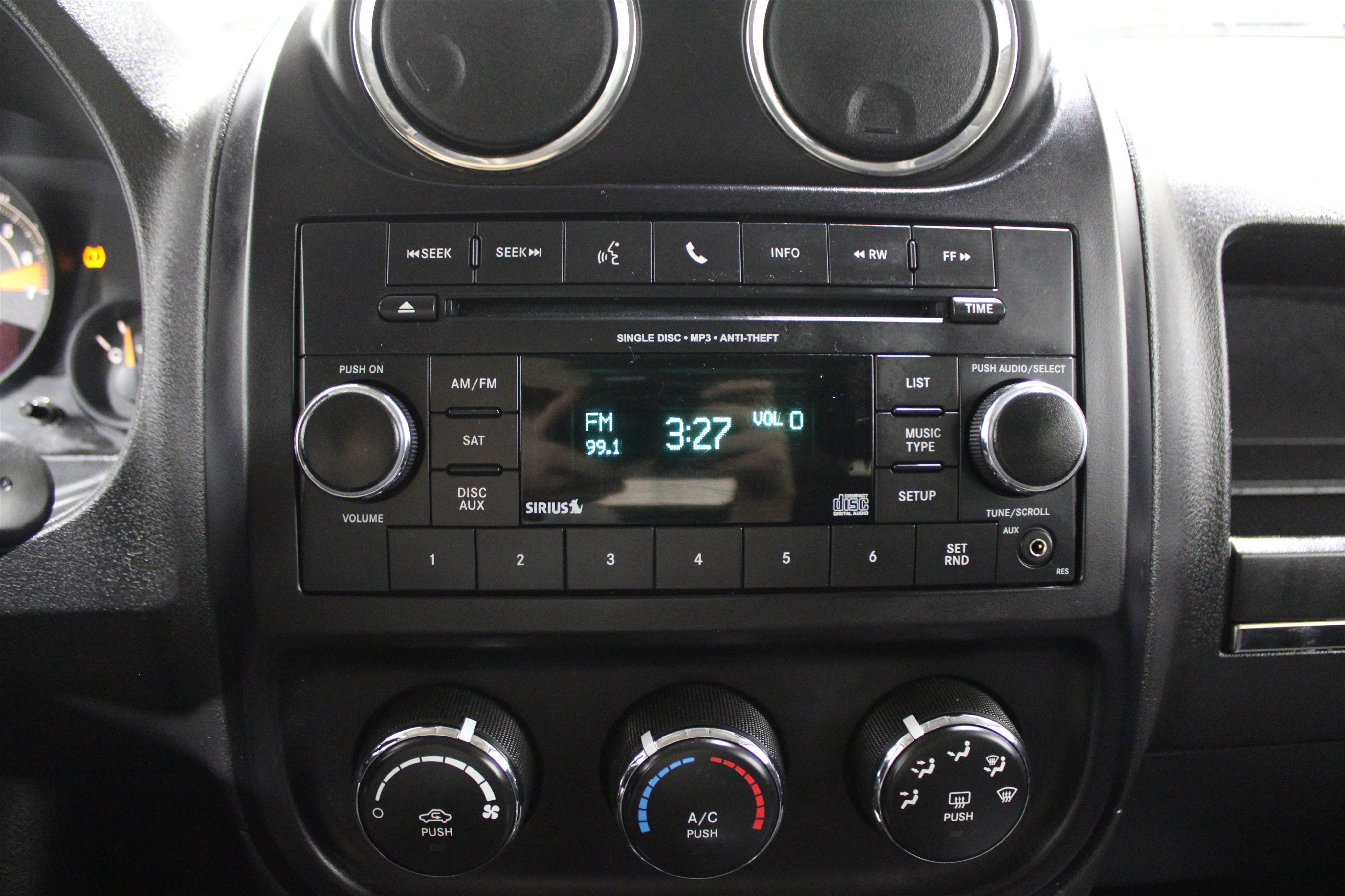 Used 2017 Jeep Patriot Sport image 11