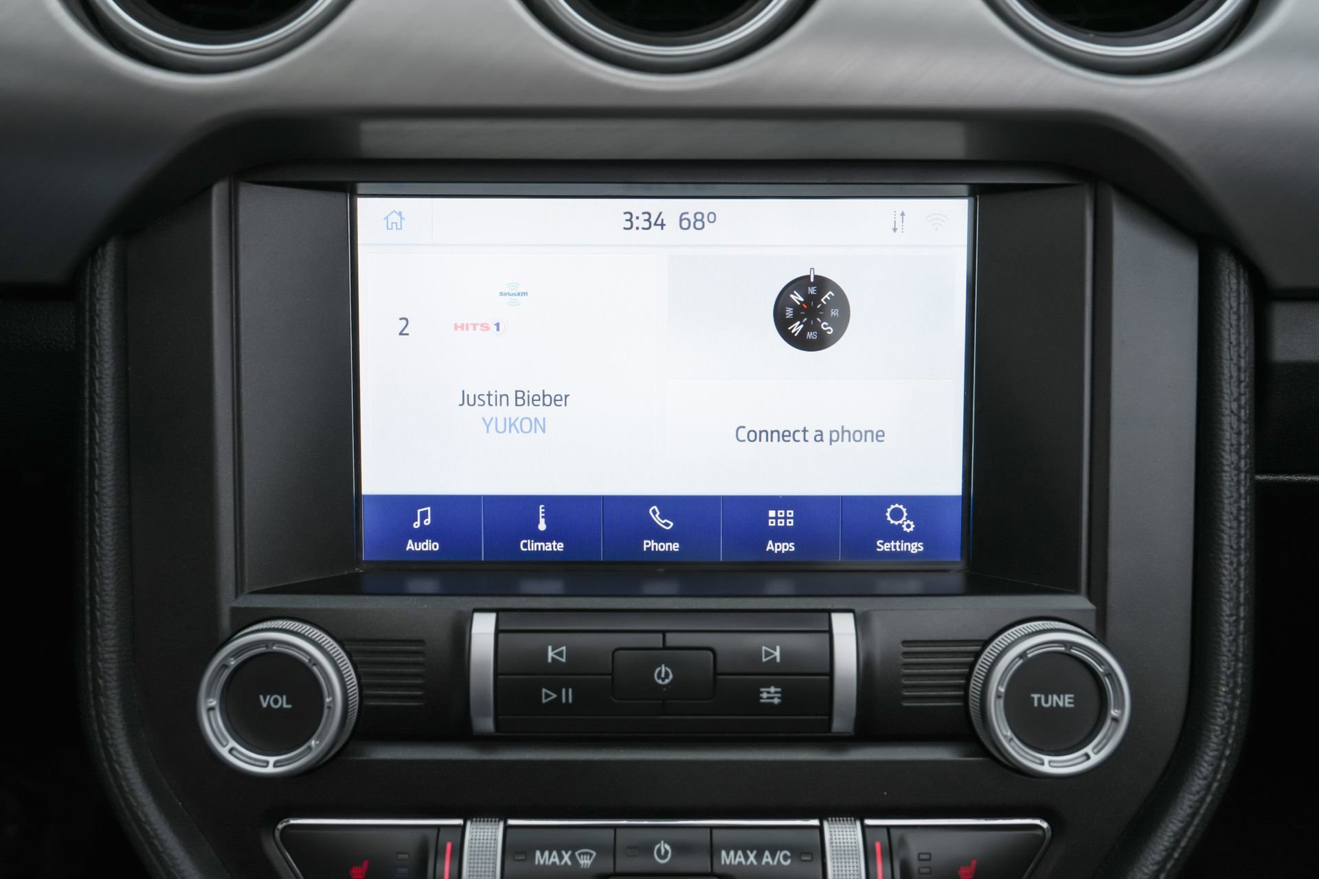 Used 2020 Ford Mustang Premium image 14