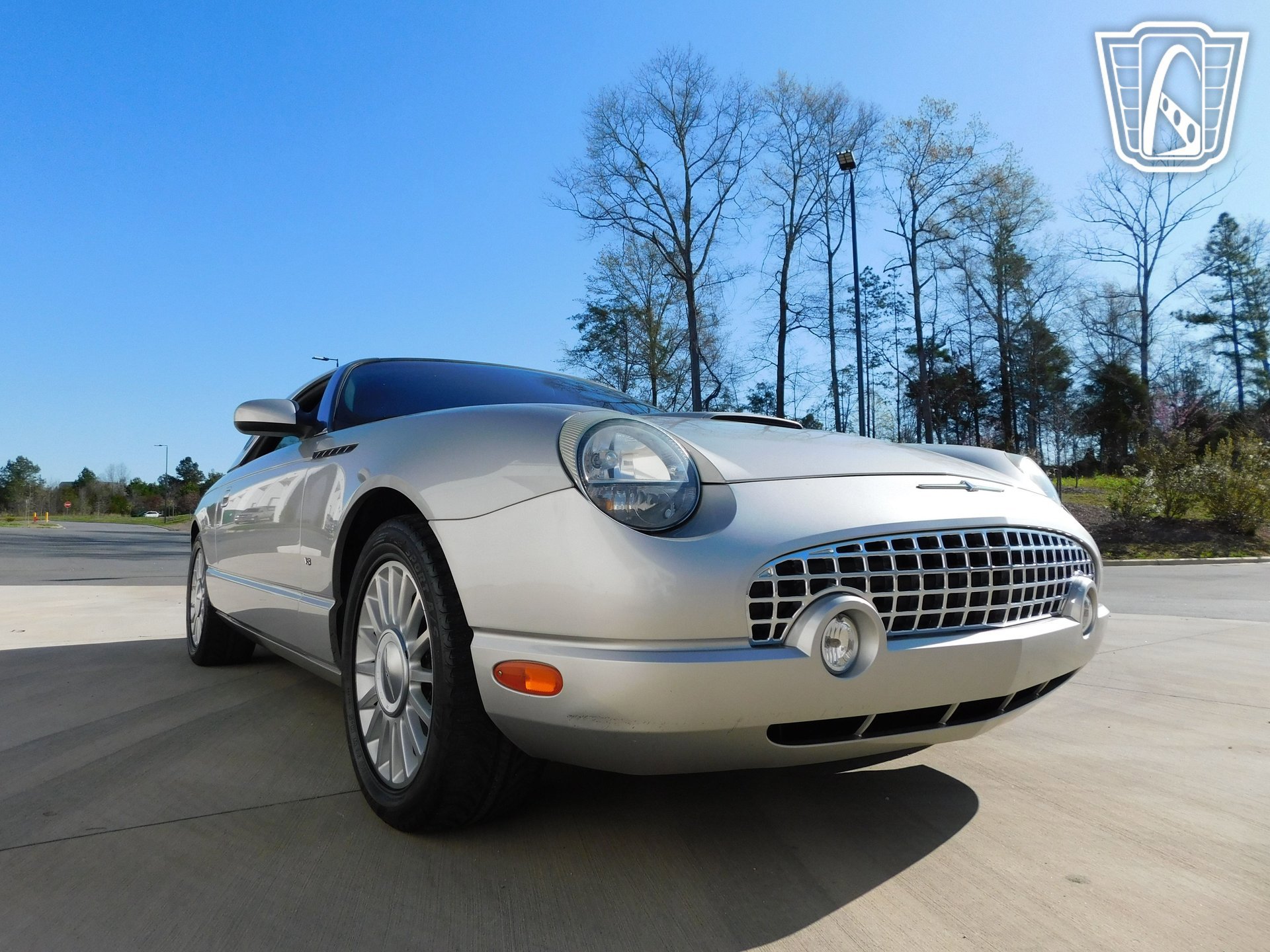 Used 2004 Ford Thunderbird image 36