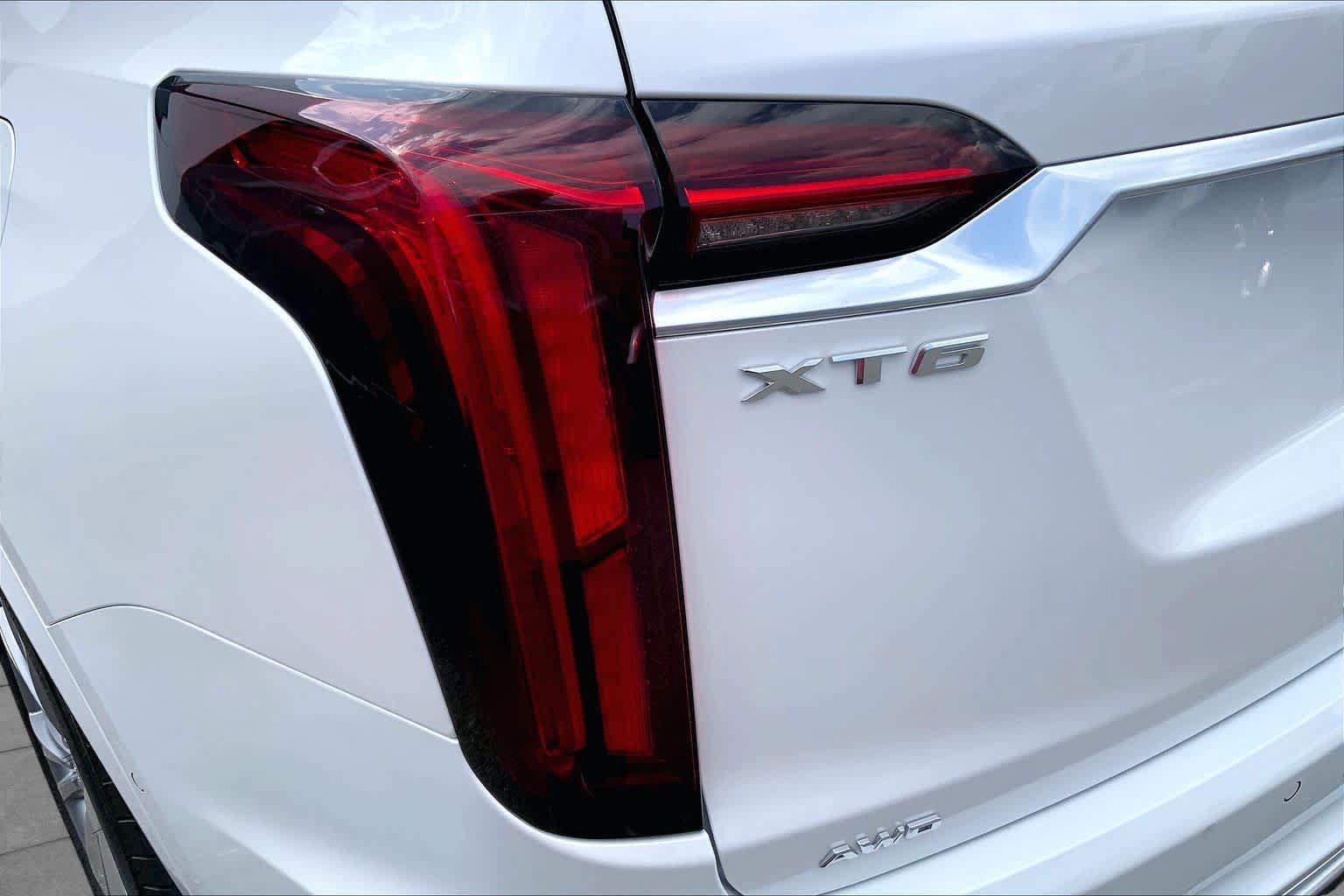 Used 2024 Cadillac XT6 Premium Luxury w/ Technology Package AWD/4WD image 26
