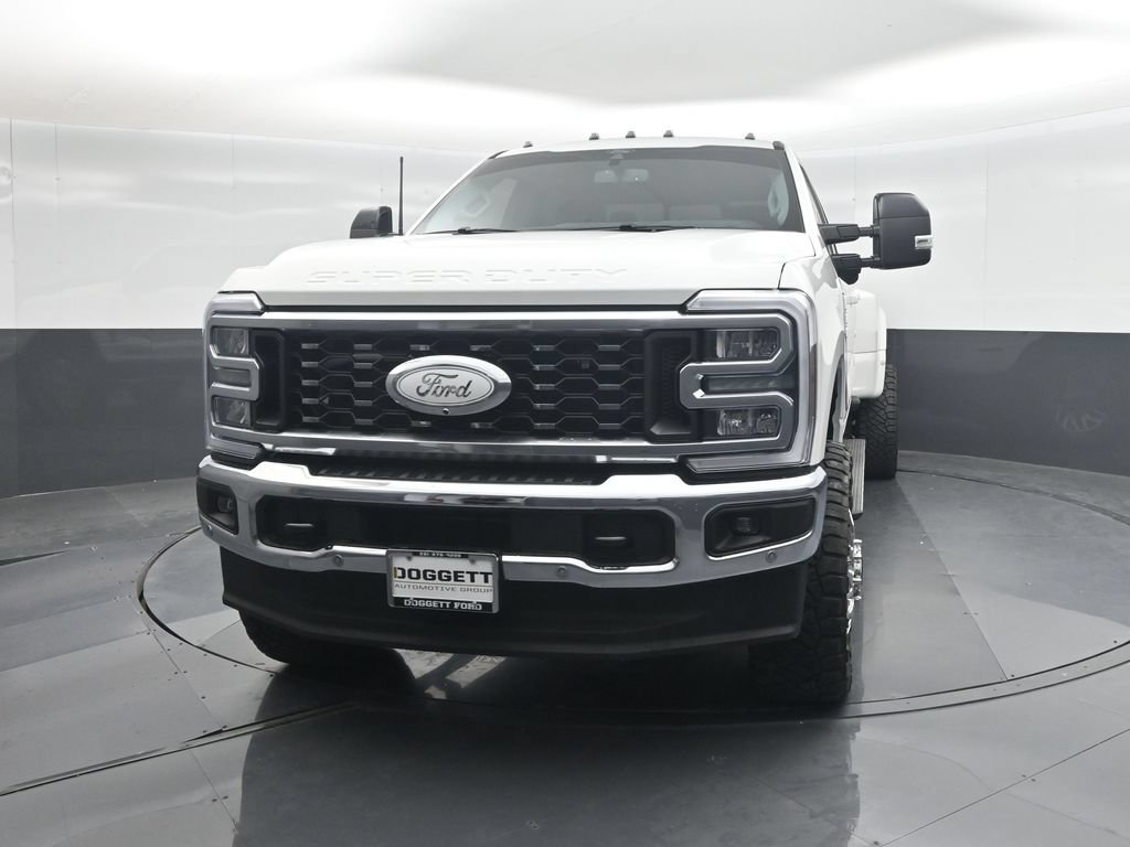 Used 2025 Ford F350 Lariat w/ Lariat Ultimate Package AWD/4WD image 5