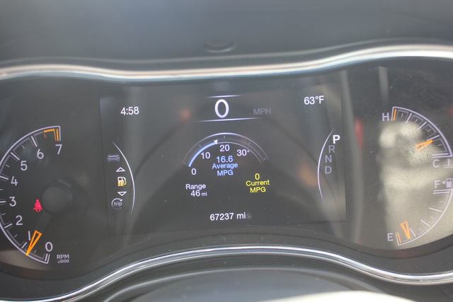 Used 2020 Jeep Grand Cherokee Altitude AWD/4WD image 16