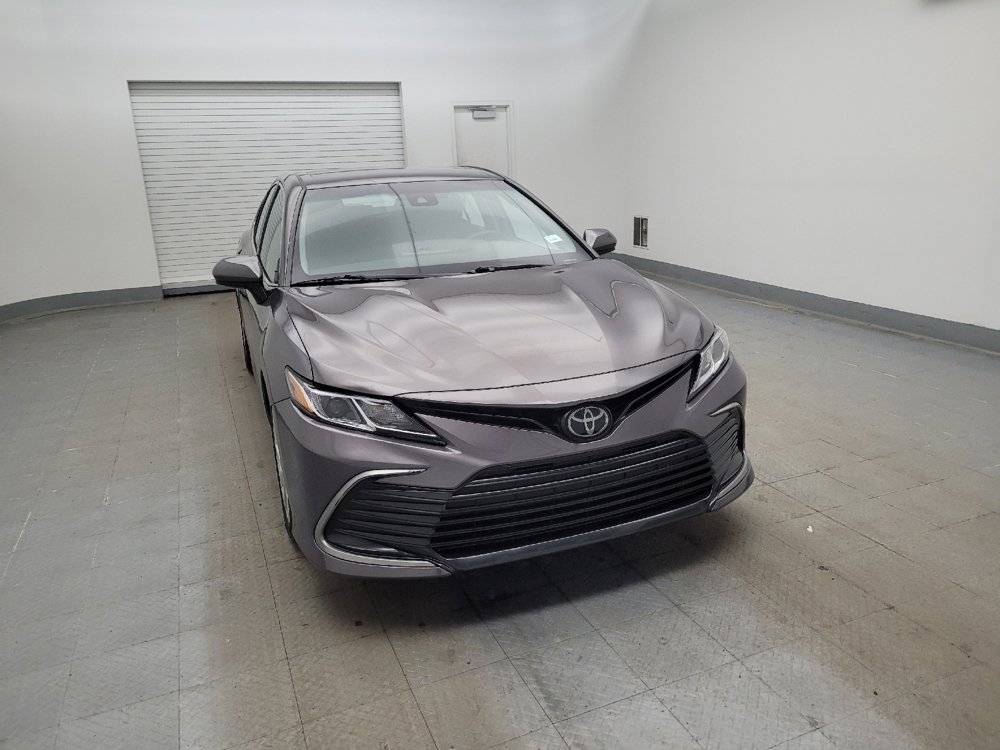 Used 2022 Toyota Camry LE image 14