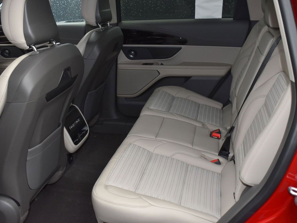 New 2025 Lincoln Nautilus Reserve w/ Jet Appearance Package image 8