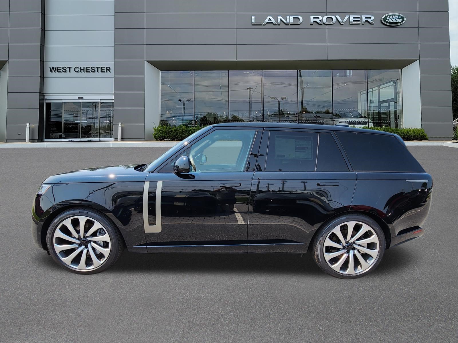 New 2026 Land Rover Range Rover SE AWD/4WD image 5