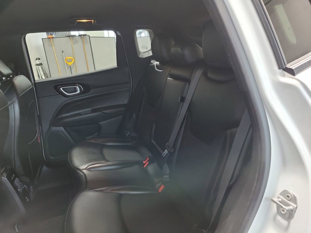 Used 2023 Jeep Compass Trailhawk w/ Trailhawk Convenience Group image 7