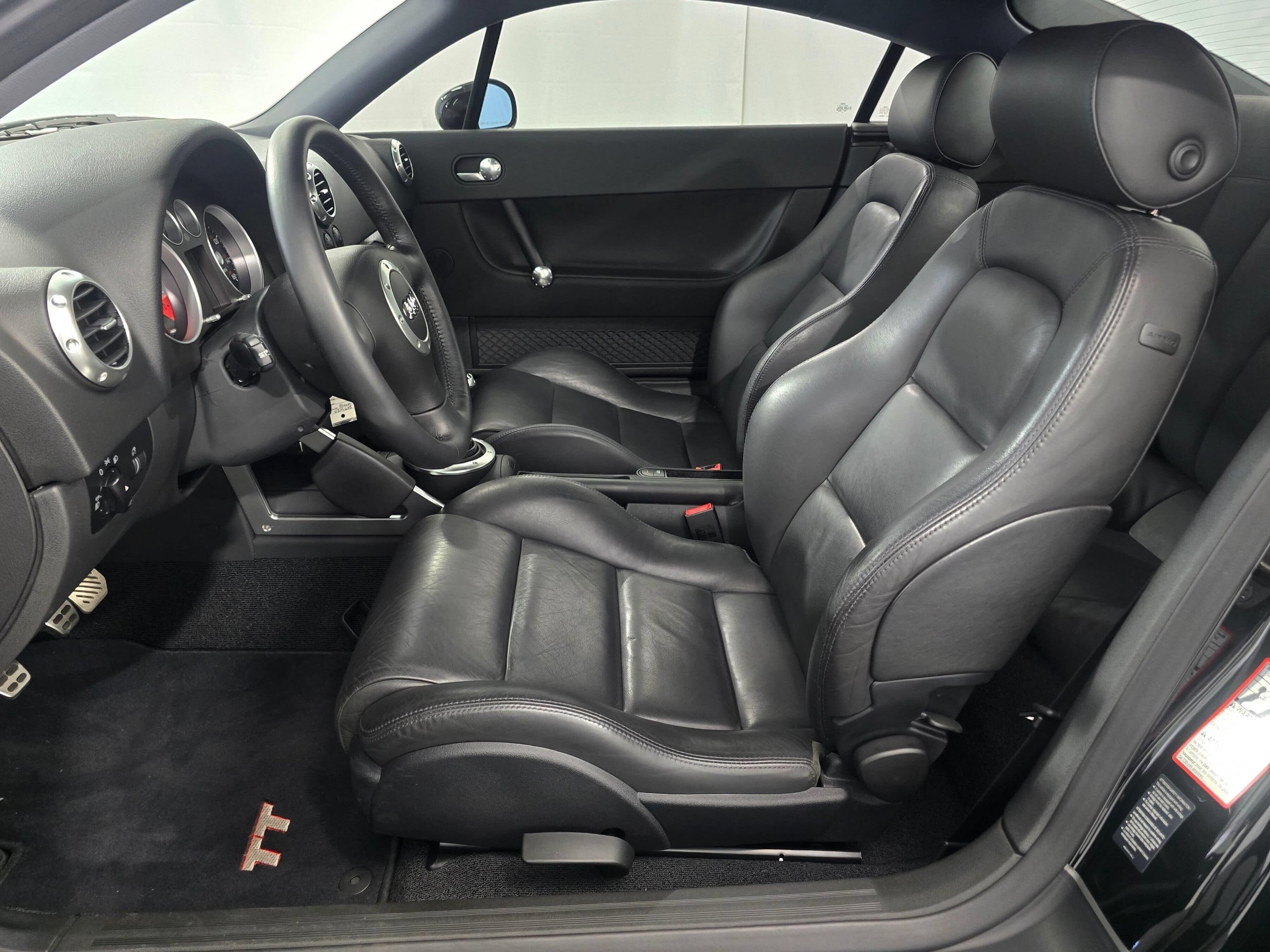 Used 2001 Audi TT 1.8T AWD/4WD image 10