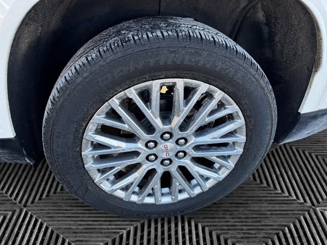 Used 2025 GMC Acadia Denali image 9