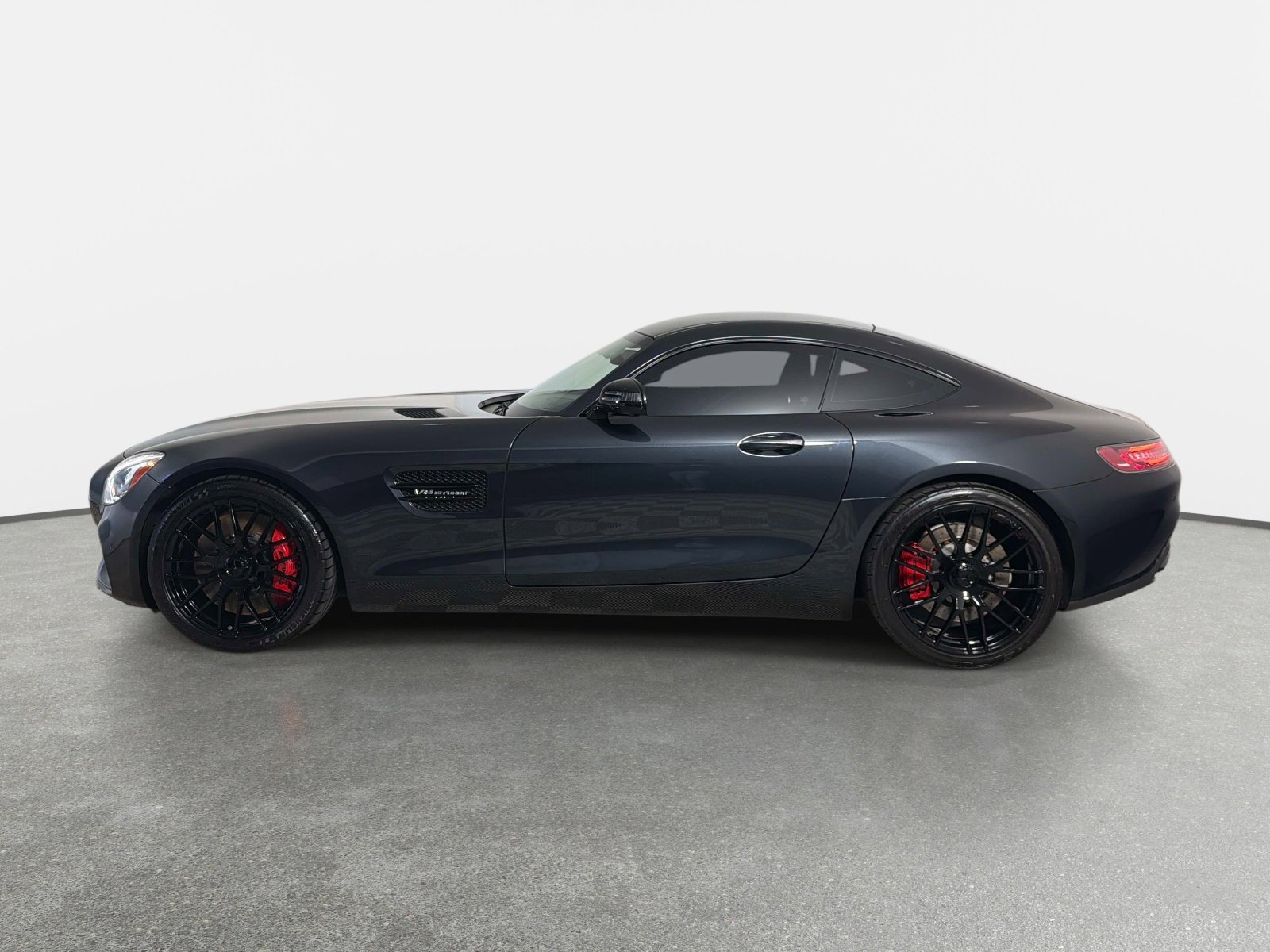 Used 2017 Mercedes-Benz AMG GT S image 6