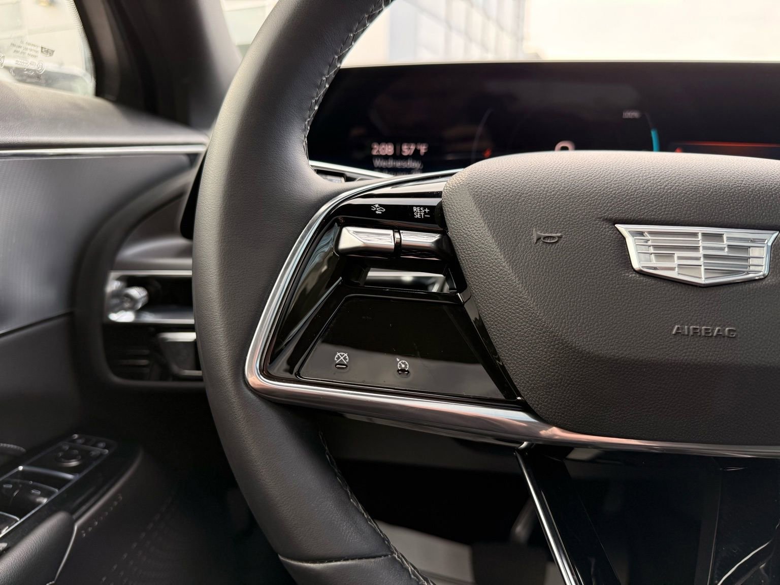 Used 2024 Cadillac Lyriq Tech image 52