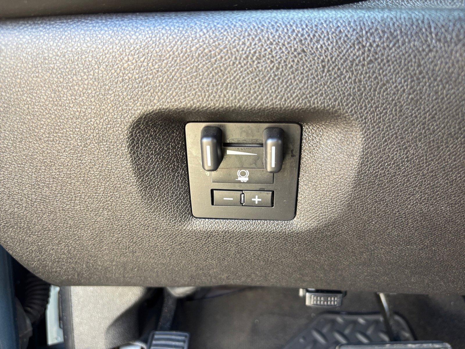 Used 2012 Chevrolet Silverado 2500 LT w/ Interior Plus Package image 29