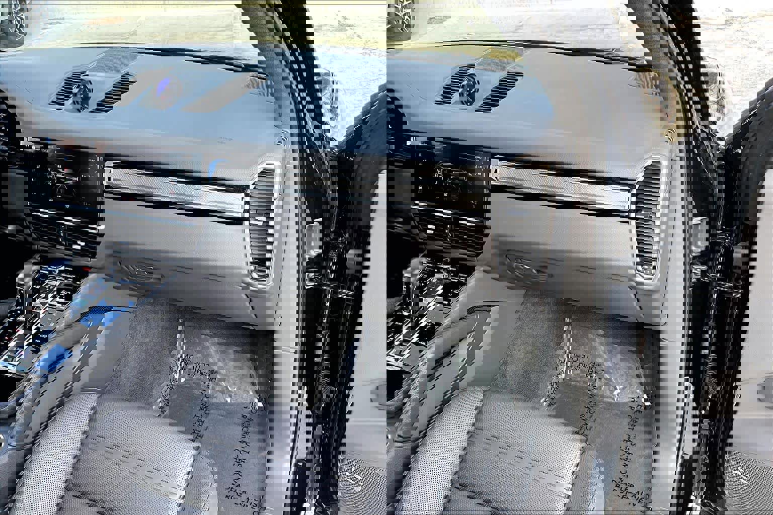 Used 2022 Porsche Cayenne S image 18