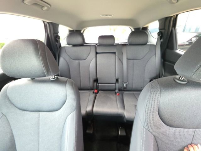 Used 2023 Hyundai Santa Fe SEL image 22