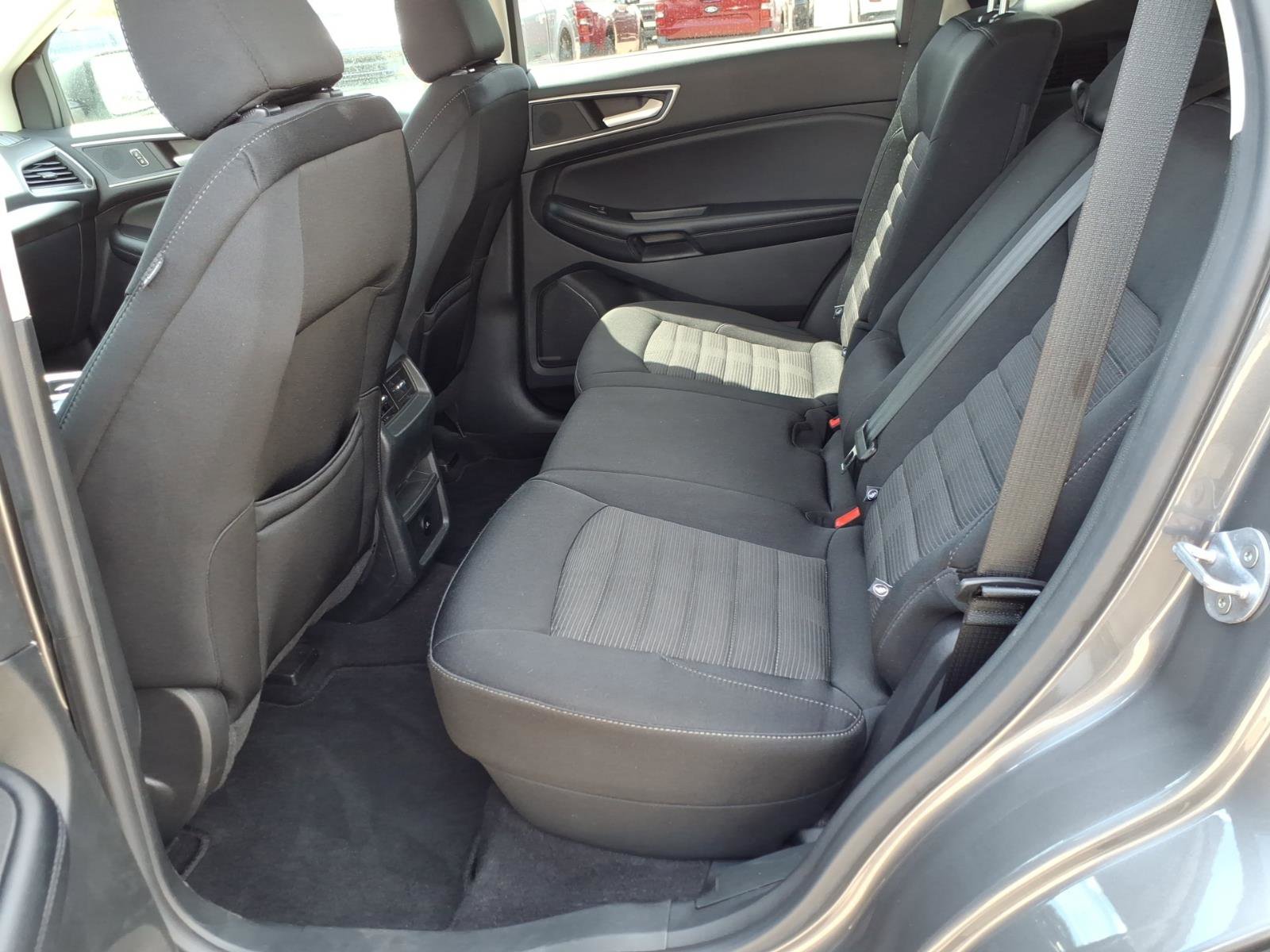 Used 2023 Ford Edge SEL AWD/4WD image 13