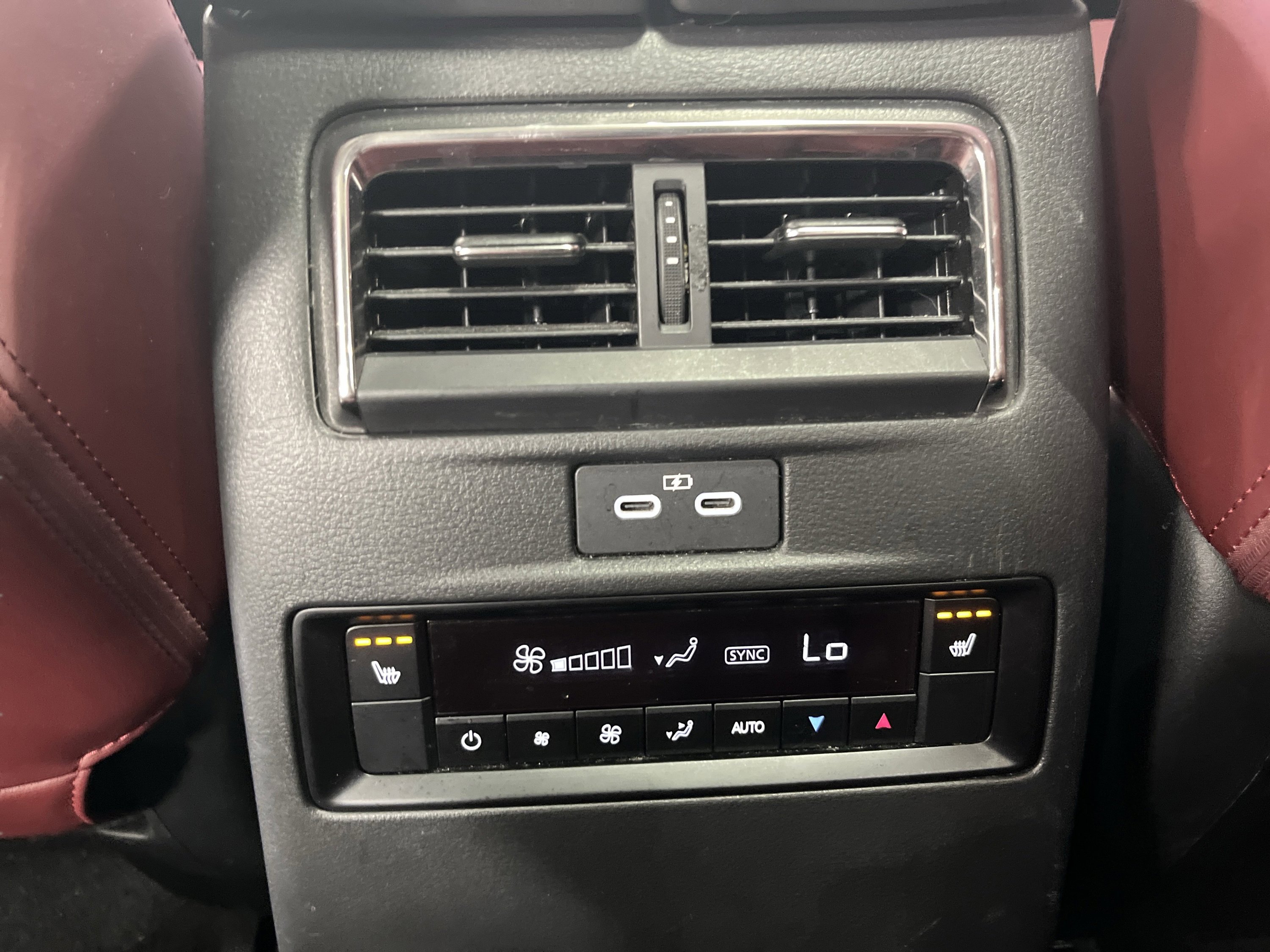 Used 2025 MAZDA CX-70 3.3 Turbo S w/ Premium Package image 41