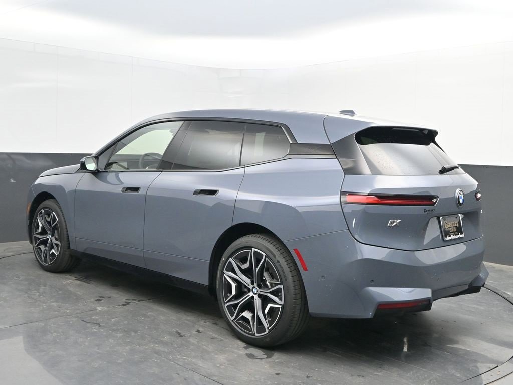 Certified 2026 BMW iX xDrive45 w/ Premium Package image 5