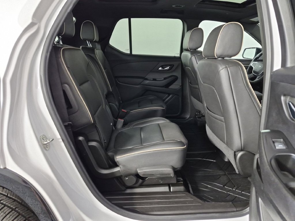 Certified 2023 Chevrolet Traverse Premier w/ Redline Edition FWD image 36