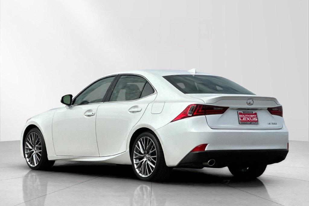 Used 2015 Lexus IS 250 RWD image 4