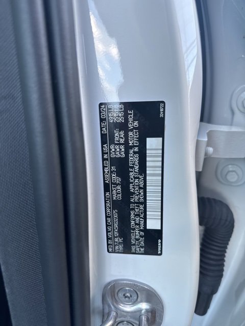 Certified 2024 Volvo S60 B5 Core image 27