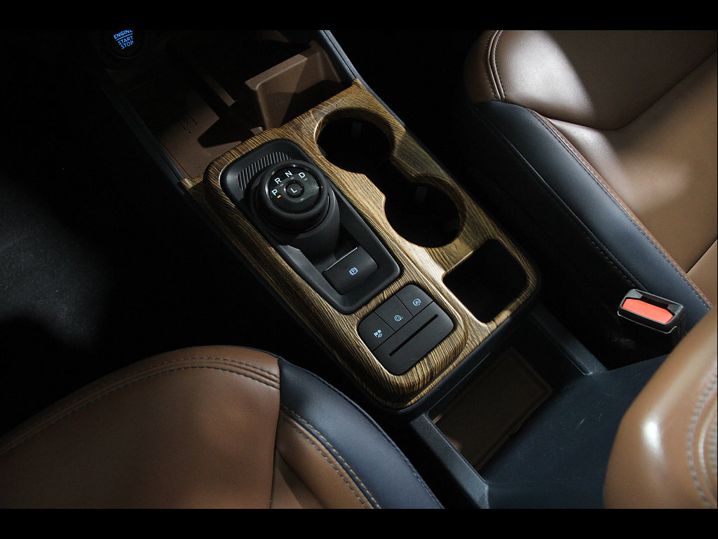 Used 2023 Ford Maverick Lariat w/ Lariat Luxury Package FWD image 16