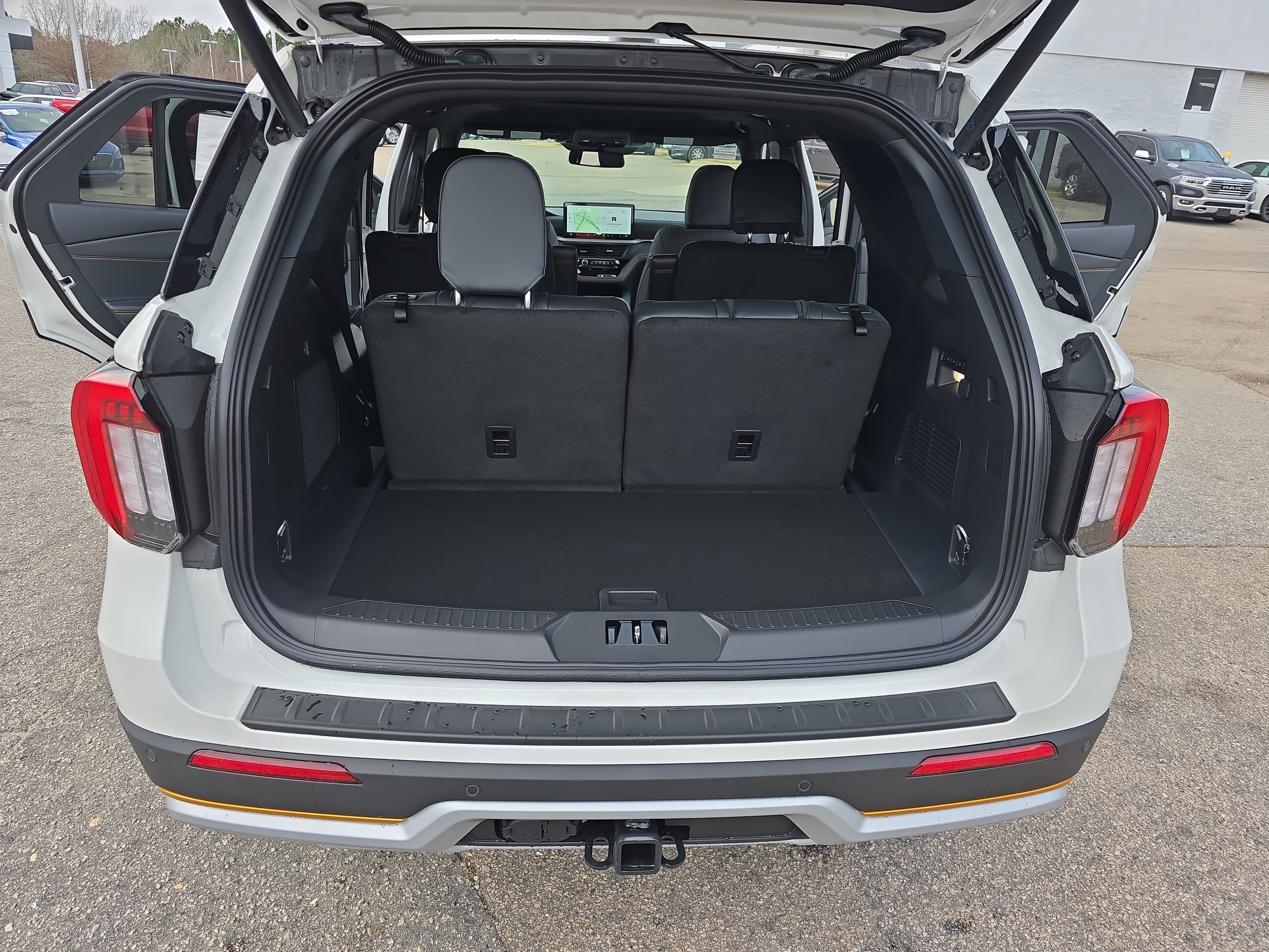 New 2026 Ford Explorer Tremor w/ Tremor Ultimate Package AWD/4WD image 13