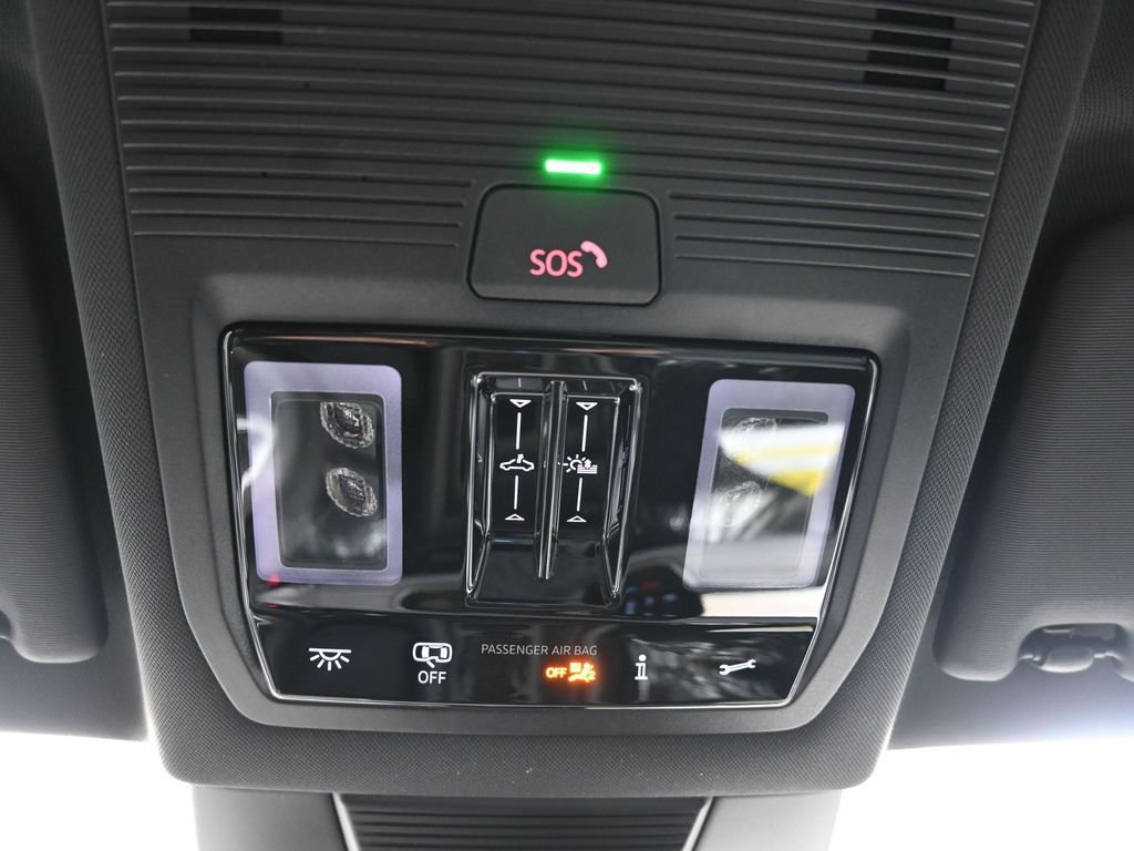 New 2026 Volkswagen Tiguan SE R-Line image 37