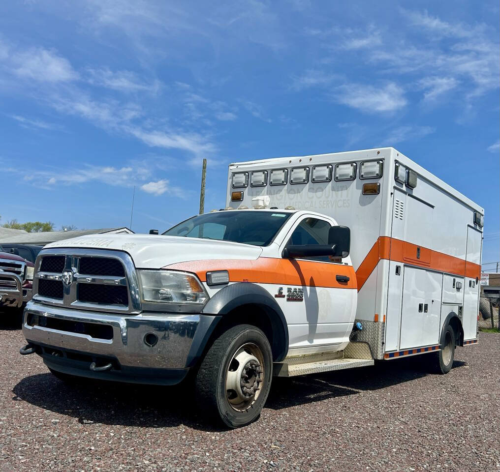 Used 2015 RAM 4500 SLT w/ Quick Order Package 29G SLT RWD image 41