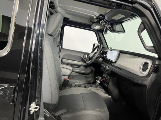 Certified 2024 Jeep Wrangler Sahara image 31