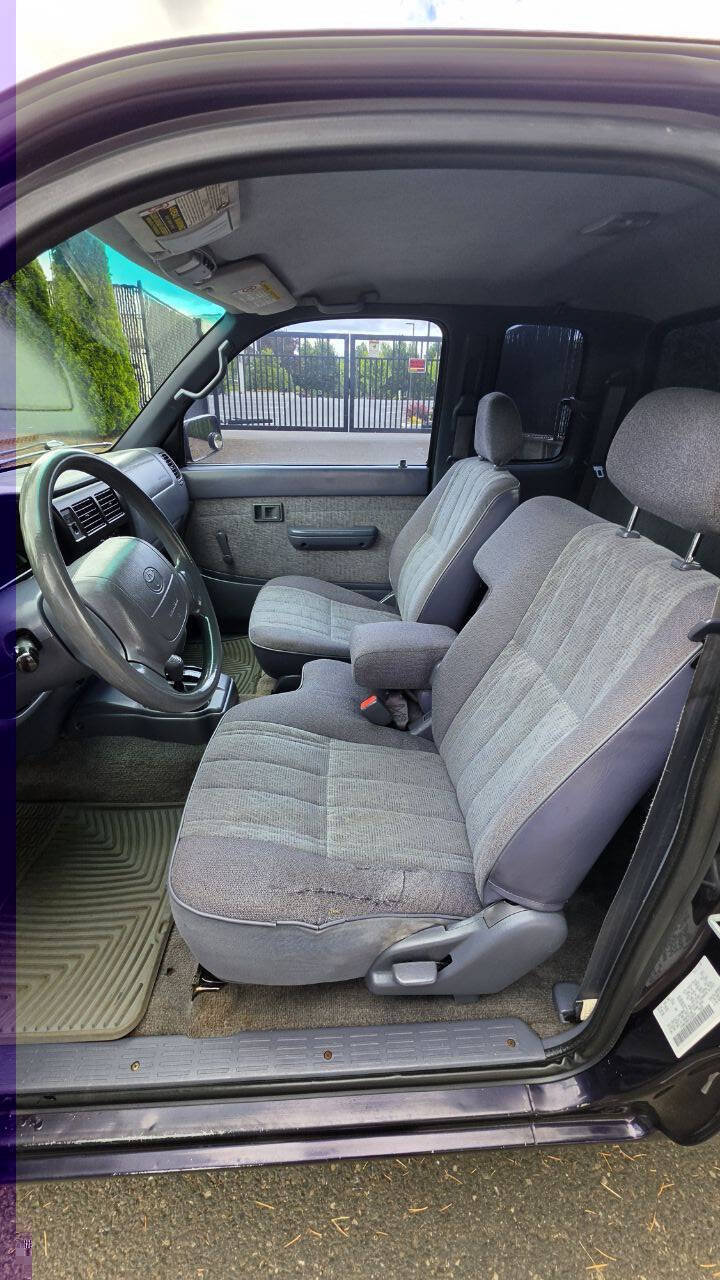 Used 1999 Toyota Tacoma 4x4 Xtracab V6 image 9