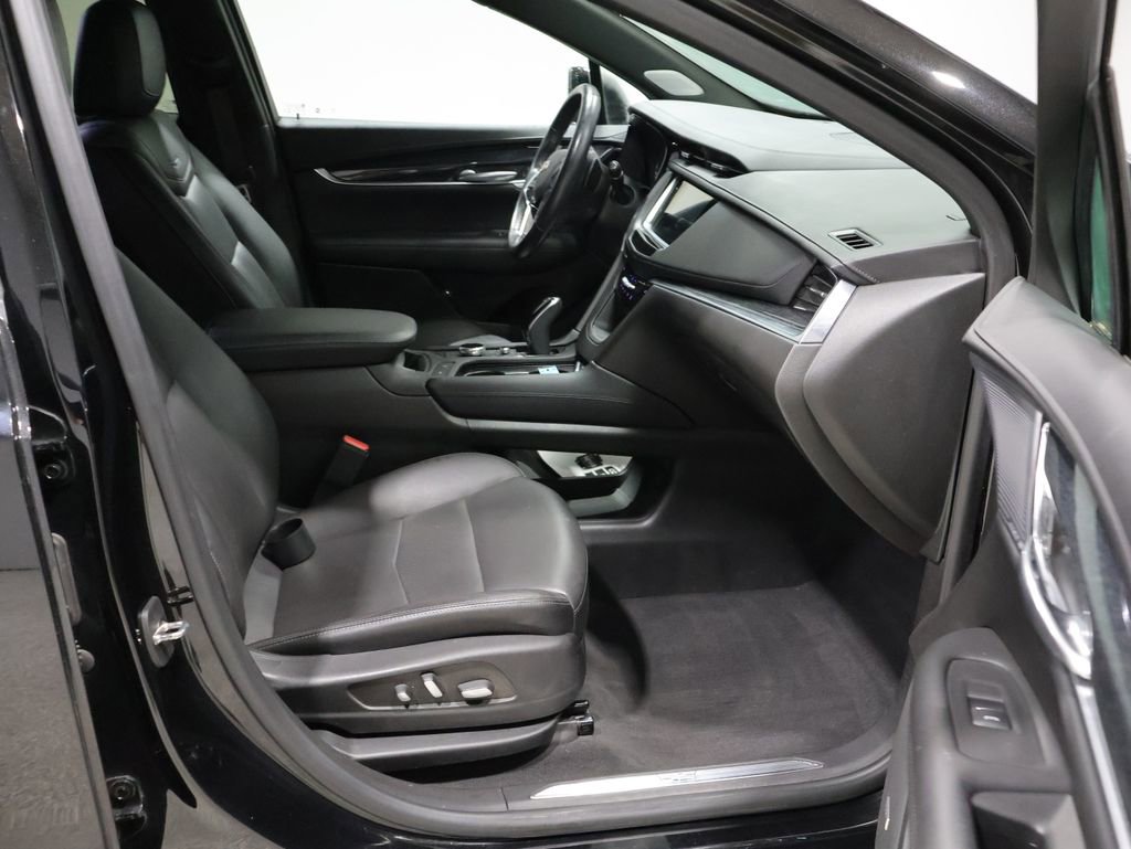Used 2022 Cadillac XT5 Premium Luxury AWD/4WD image 22