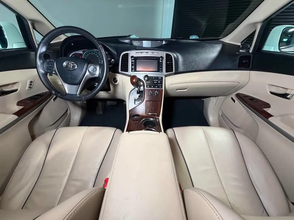 Used 2013 Toyota Venza XLE w/ XLE Premium Pkg FWD image 23