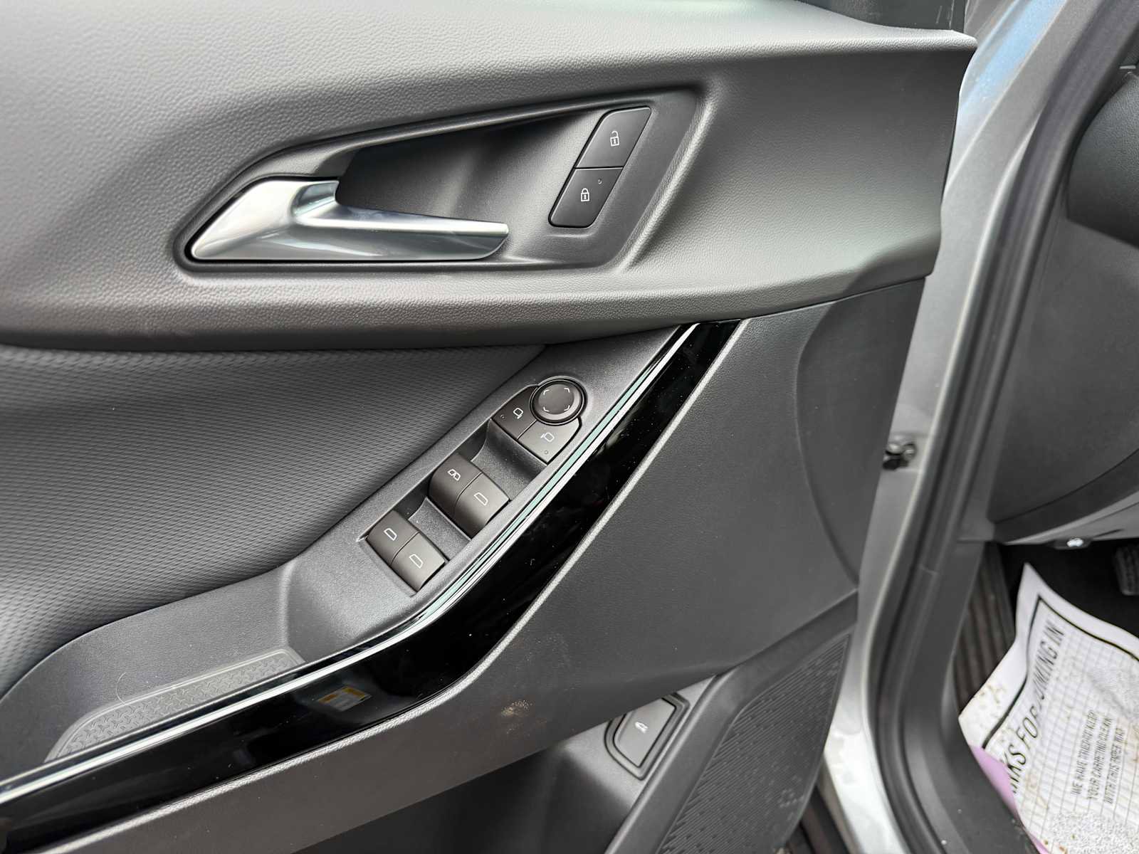 New 2026 Chevrolet Equinox LT w/ Convenience Package II image 15