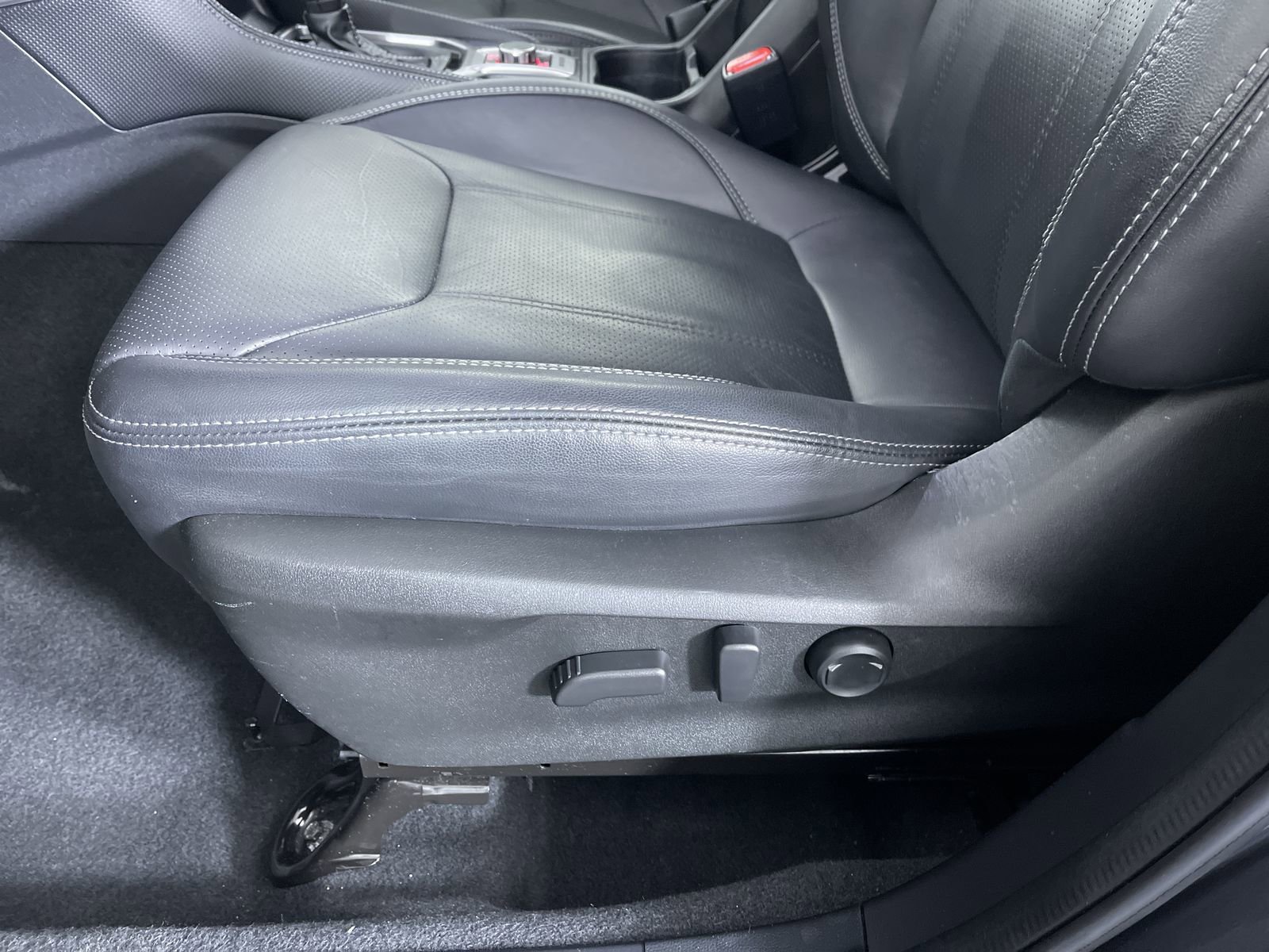 Used 2023 Subaru Forester Limited AWD/4WD image 13
