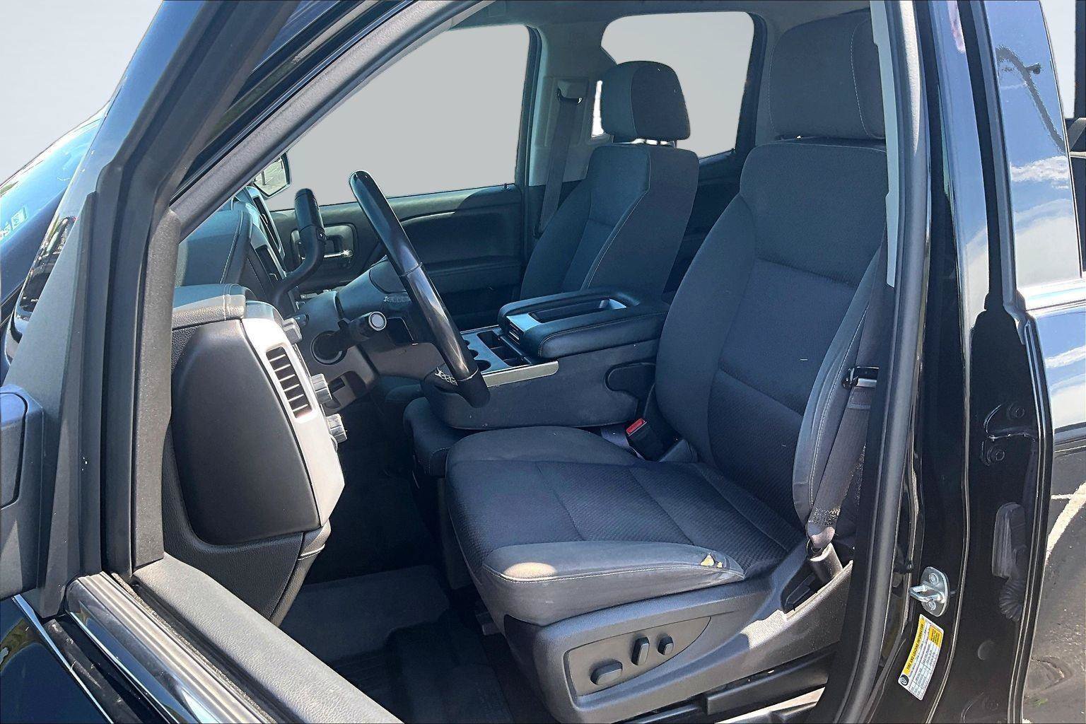 Used 2017 GMC Sierra 1500 SLE w/ SLE Value Package AWD/4WD image 26