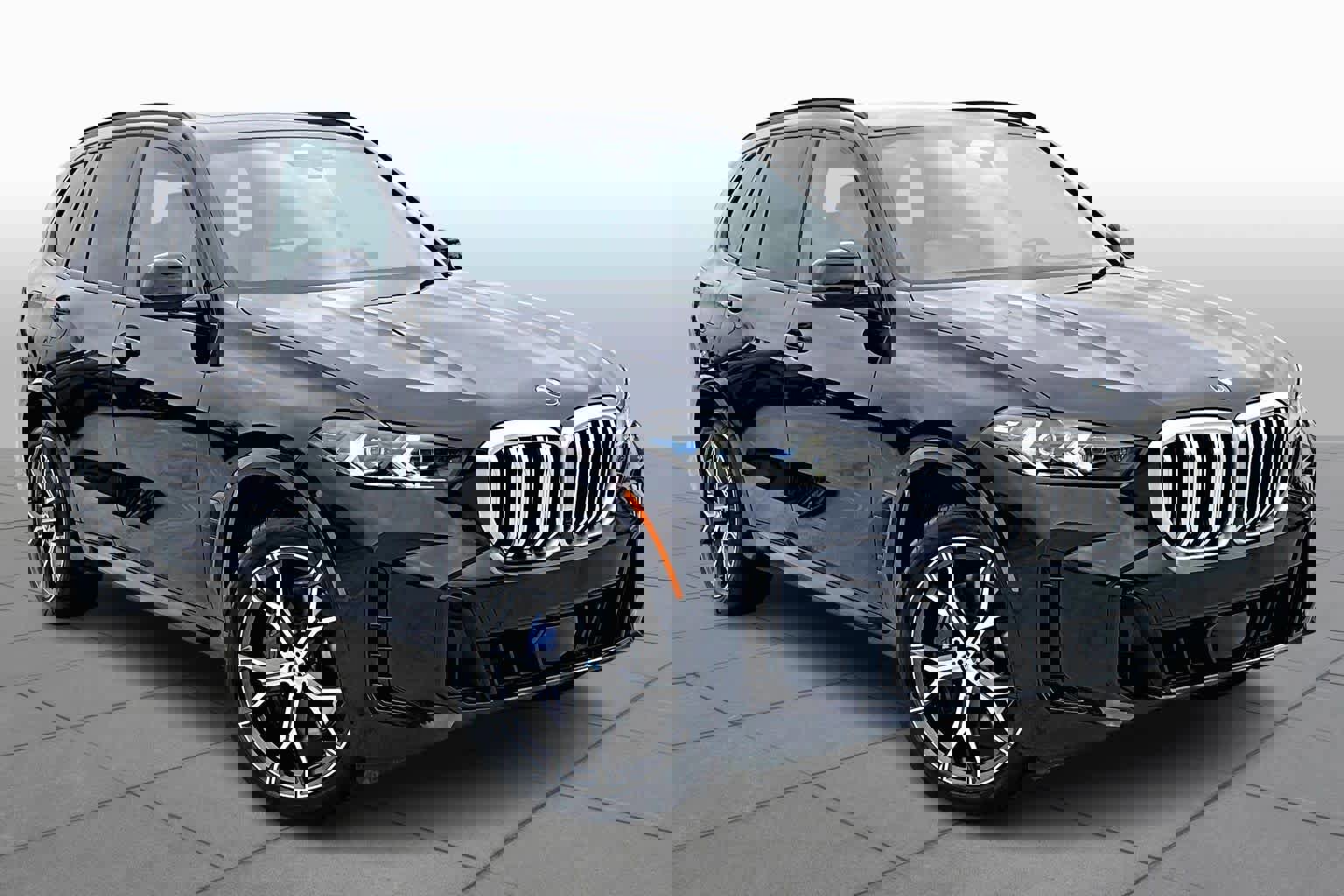 Used 2024 BMW X5 xDrive40i w/ M Sport Package image 2