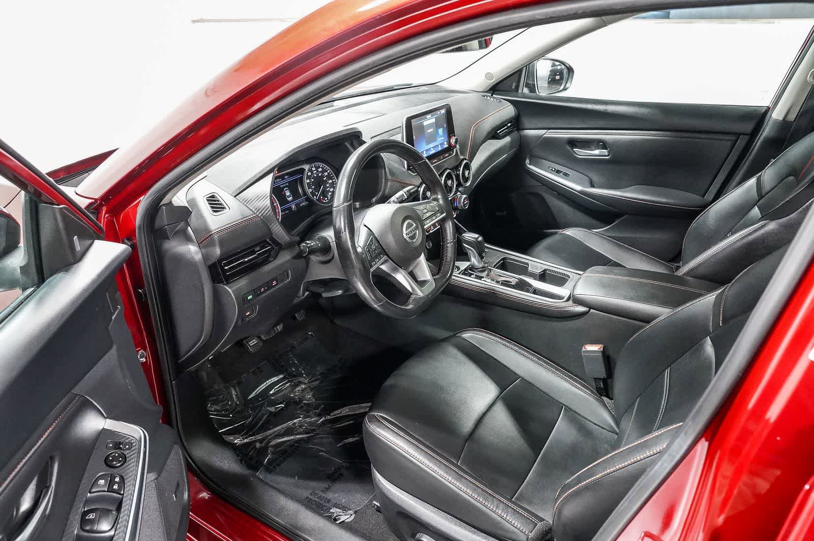 Used 2023 Nissan Sentra SR w/ SR Premium Package FWD image 18