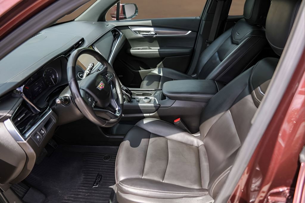 Used 2022 Cadillac XT6 Luxury FWD image 9
