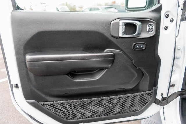 Used 2020 Jeep Wrangler Sport image 13