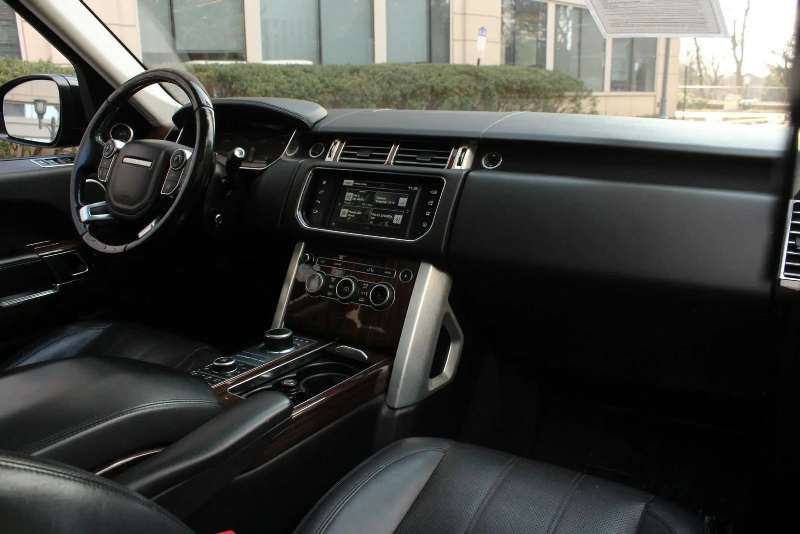Used 2016 Land Rover Range Rover Supercharged AWD/4WD image 22