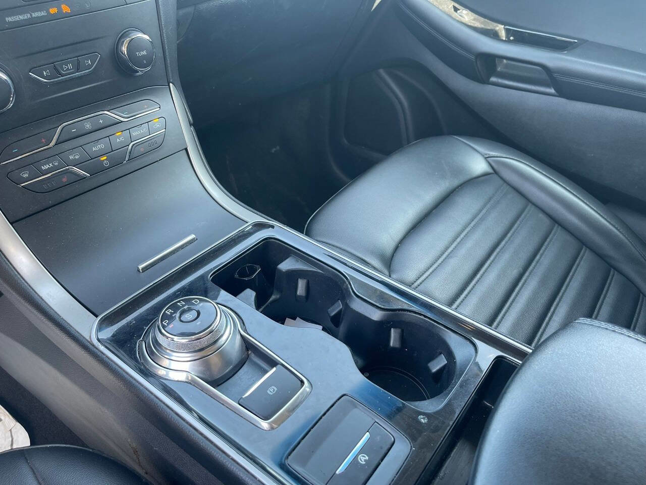 Used 2019 Ford Edge SEL w/ Equipment Group 201A image 13