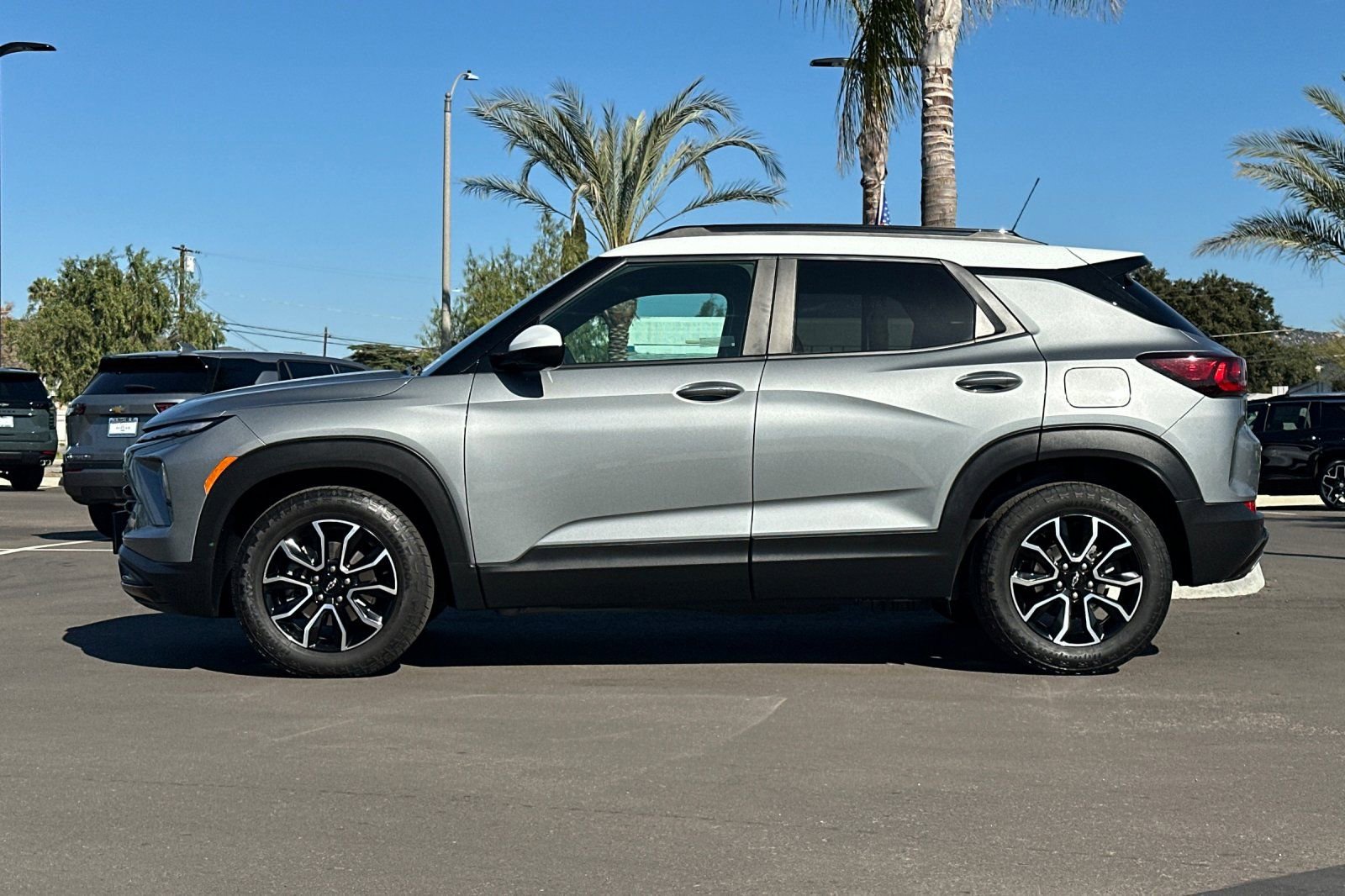 Used 2024 Chevrolet TrailBlazer ACTIV w/ Convenience Package image 7