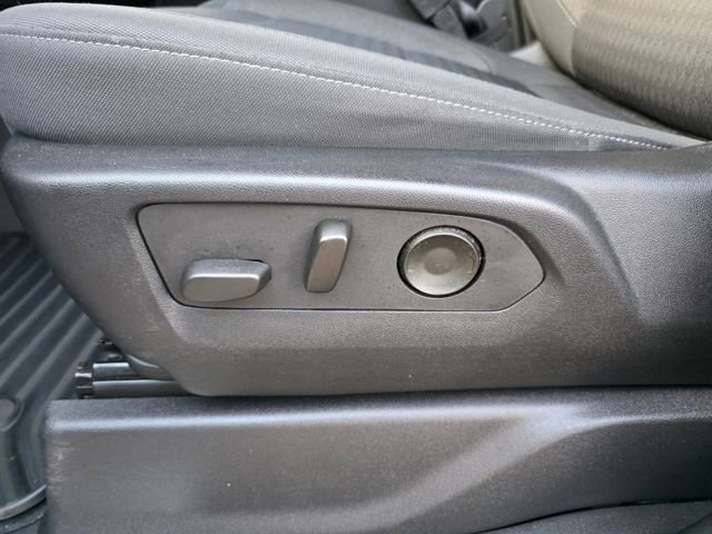 Used 2022 Chevrolet Silverado 1500 LT AWD/4WD image 15