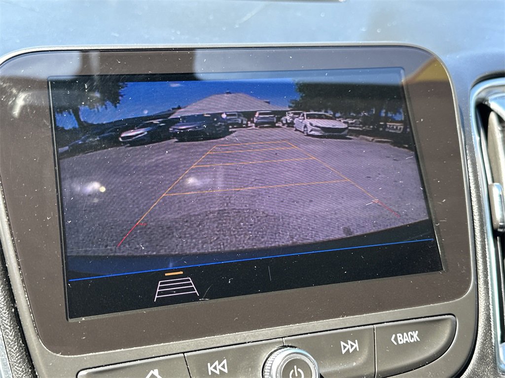 Used 2020 Chevrolet Malibu LT image 19