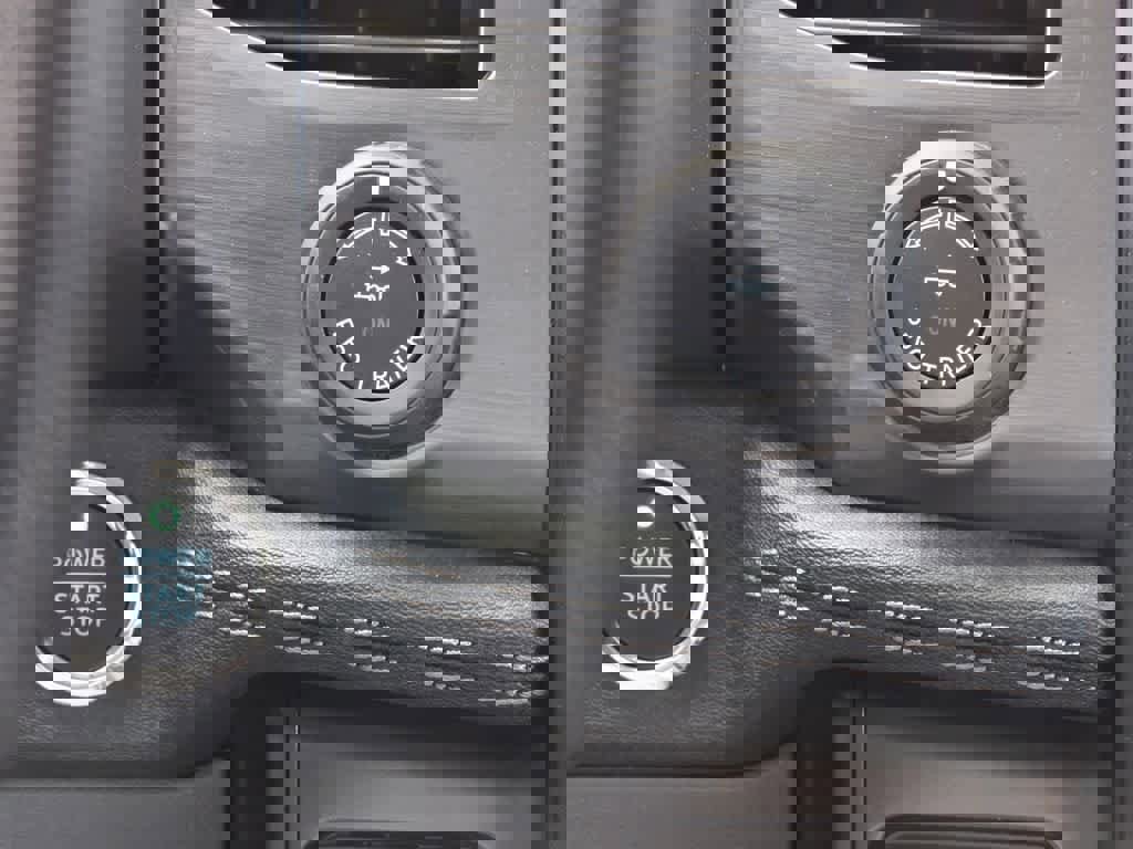 New 2025 Ford F150 Lightning Flash image 23