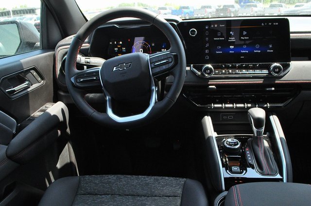 New 2025 Chevrolet Colorado Z71 image 15